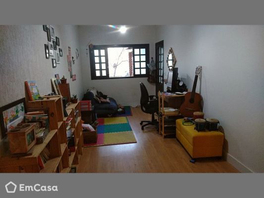 Imóvel na Rua dos Uiramirins, Jardim Uirá, São José dos Campos - SP - ID-33235