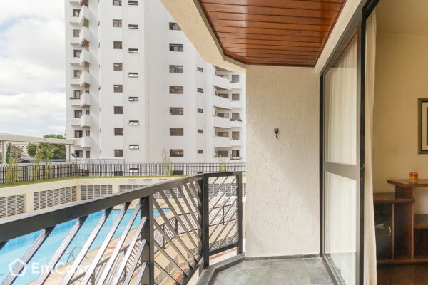Imóvel na Rua Santa Clara, Vila Adyana, São José dos Campos - SP - ID-47029