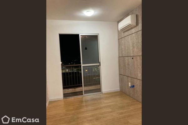 Imóvel na Avenida Presidente Tancredo Neves, Jardim Americano, São José dos Campos - SP - ID-30830