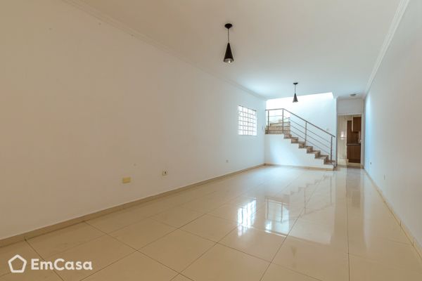 Imóvel na Rua Corifeu de Azevedo Marques, Jardim Das Industrias, São José dos Campos - SP - ID-66585