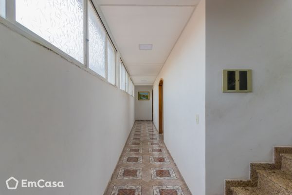 Imóvel na Rua Vinte e Cinco de Julho, Jardim das Cerejeiras, São José dos Campos - SP - ID-67270