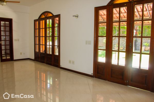 Imóvel na Rua Santo Eduardo, Piratininga, Niterói - RJ - ID-38988