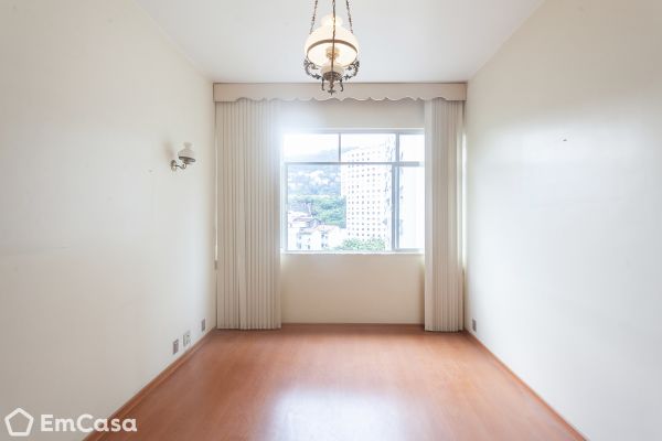 Imóvel na Rua das Laranjeiras, Laranjeiras, Rio de Janeiro - RJ - ID-37888