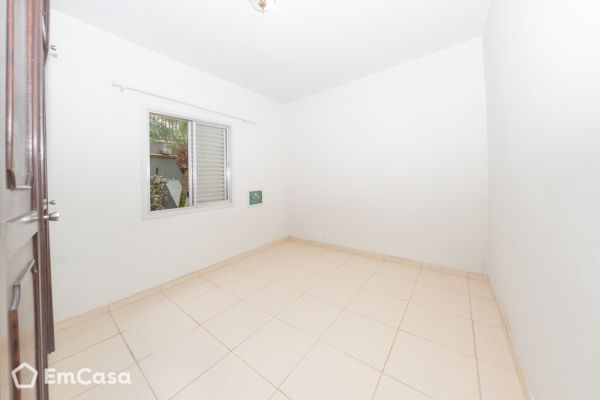 Imóvel na Rua Altinópolis, Agua fria, São Paulo - SP - ID-30302