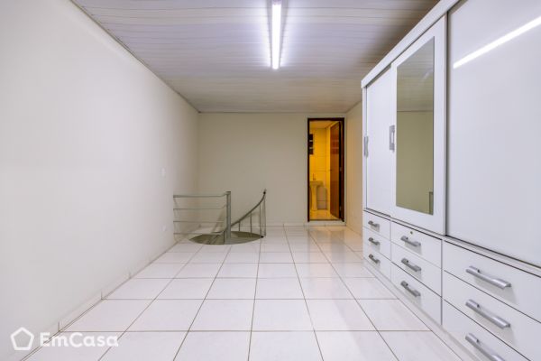 Imóvel na Rua Gisele Martins, Cidade Morumbi, São José dos Campos - SP - ID-41859