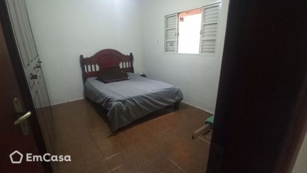 Imóvel na Rua Cidade de Lageado, Palmeiras de São José, São José dos Campos - SP - ID-32894