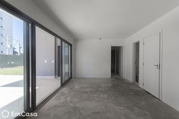 Imóvel na Avenida Nossa Senhora de Fátima, Taquaral, Campinas - SP - ID-56193