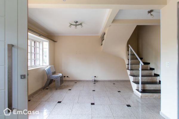 Imóvel na Rua Tocantinia, Vila Rosália, Guarulhos - SP - ID-37712