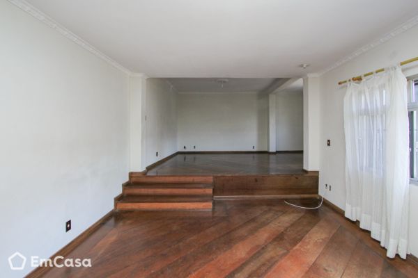 Imóvel na Rua Apeú, Vila Brasilio Machado, São Paulo - SP - ID-25722