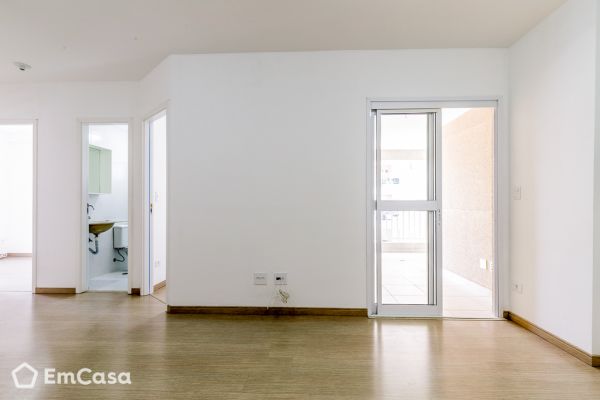Imóvel na Rua José Ivair de Souza, Jardim Estoril, São José dos Campos - SP - ID-41552