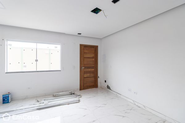 Imóvel na Rua José Issi, Vila Ré, São Paulo - SP - ID-57020