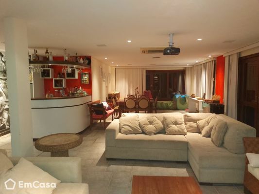 Imóvel na Avenida Central Ewerton Xavier, Itaipu, Niterói - RJ - ID-42160