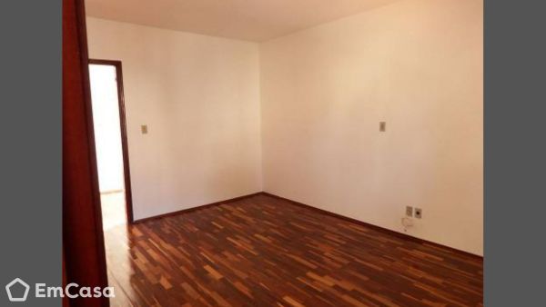 Imóvel na Rua Irmã Maria Demétria Kfuri, Jardim Esplanada, São José dos Campos - SP - ID-36090