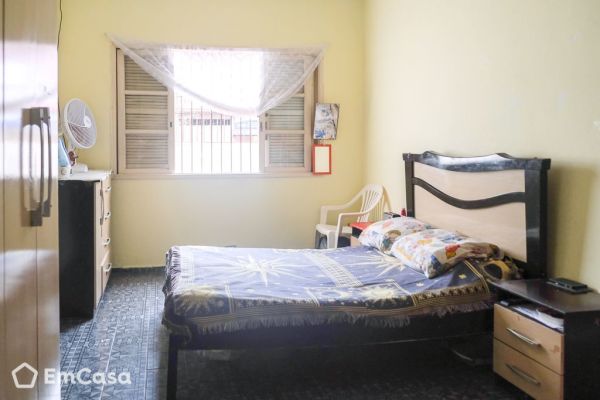 Imóvel na Avenida Joaquim Chavasco, Jardim Maua, Mauá - SP - ID-49489