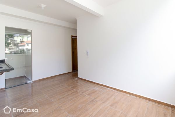 Imóvel na Praça Veranópolis, Vila Antonina, São Paulo - SP - ID-51379