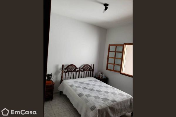 Imóvel na Rua José Fidêncio dos Santos, Residencial Bosque dos Ipês, São José dos Campos - SP - ID-35595