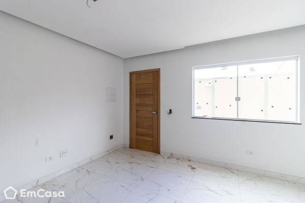 Imóvel na Rua José Issi, Vila Ré, São Paulo - SP - ID-57021