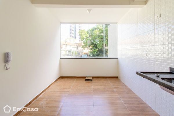 Imóvel na Praça Veranópolis, Vila Antonina, São Paulo - SP - ID-51410