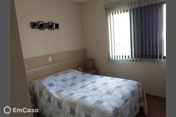 Imóvel na Praça Mikado, Jardim Oriente, São José dos Campos - SP - ID-36247