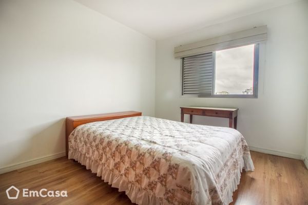 Imóvel na Rua Tito, Vila Romana, São Paulo - SP - ID-13724