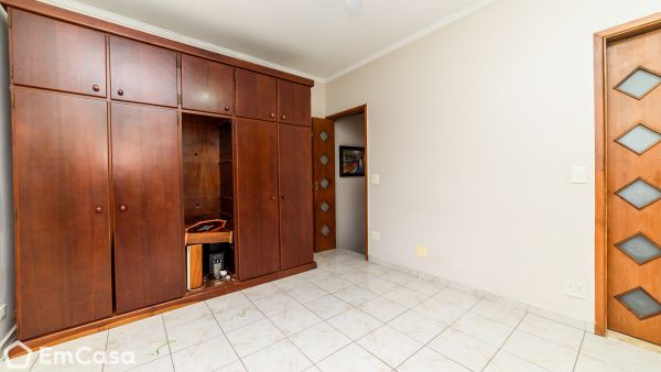 Imóvel na Avenida Água Funda, Taboão, Diadema - SP - ID-58922