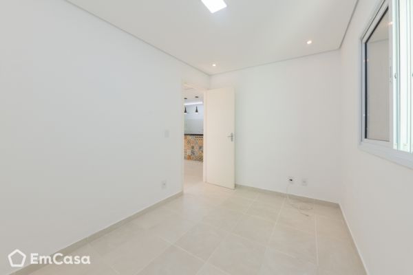 Imóvel na Rua Aragão, Vila Mazzei, São Paulo - SP - ID-30886
