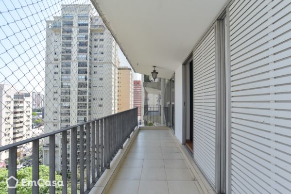 Imóvel na Avenida Jurucê, Indianópolis, São Paulo - SP - ID-33979