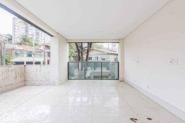 Imóvel na Rua Padre Francisco Arantes, Vila Paris, Belo Horizonte - MG - ID-62363