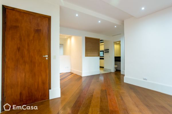 Imóvel na Rua Alcantarilla, Vila Andrade, São Paulo - SP - ID-33986