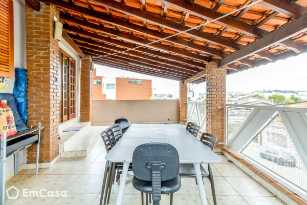 Imóvel na Rua Bororós, Vila Pires, Santo André - SP - ID-63945