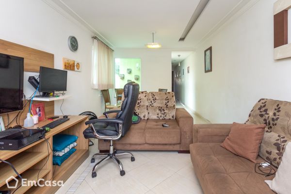 Imóvel na Rua Manoel José de Almeida, Vila Cruz das Almas, São Paulo - SP - ID-57016