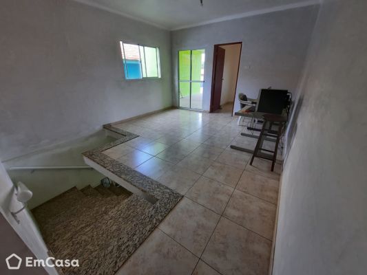 Imóvel na Rua dos Curiós, Jardim Uirá, São José dos Campos - SP - ID-41491