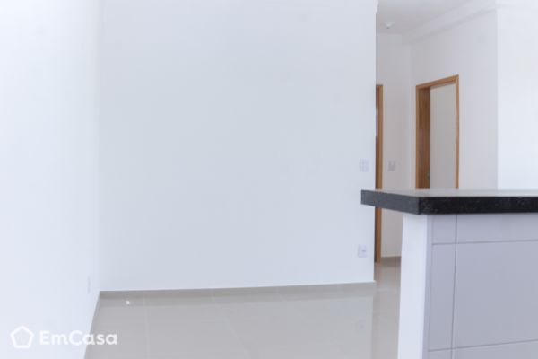Imóvel na Praça Alexandre Magno, Jardim Oriente, São José dos Campos - SP - ID-30959