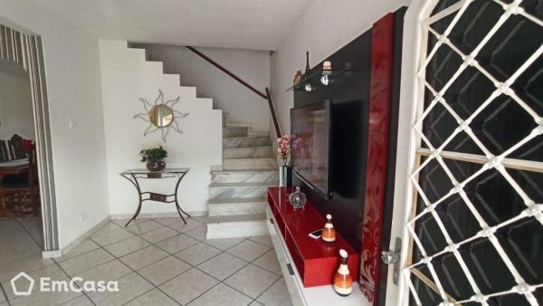 Imóvel na Rua Gomide Santos, Monte Castelo, São José dos Campos - SP - ID-48103