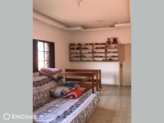 Imóvel na Rua Lázara Menezes de Oliveira, Jardim Portugal, São José dos Campos - SP - ID-39746