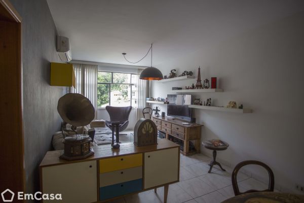 Imóvel na Rua das Laranjeiras, Laranjeiras, Rio de Janeiro - RJ - ID-13335