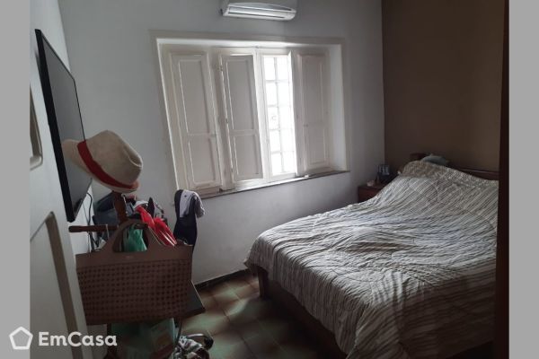 Imóvel na Rua Lopes Trovão, Icarai, Niterói - RJ - ID-40261