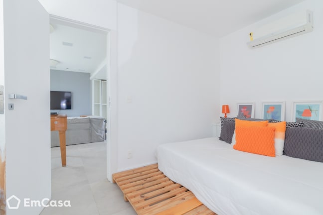 Imagem do imóvel ID-33798 na Rua Desembargador Fernandes Pinheiro, Barra da Tijuca, Rio de Janeiro - RJ