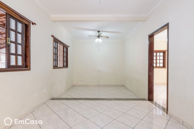 Imagem do imóvel ID-32699 na Avenida Vinte e Três de Maio, Vila Maria, São José dos Campos - SP