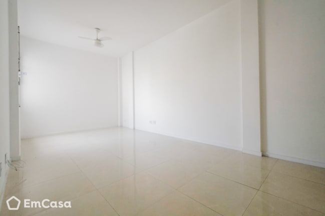 Imagem do imóvel ID-32818 na Rua Souza Franco, Vila Isabel, Rio de Janeiro - RJ