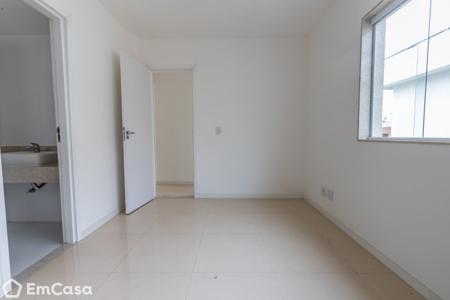 Imagem do imóvel ID-37226 na Rua Ituverava, Jacarepaguá, Rio de Janeiro - RJ