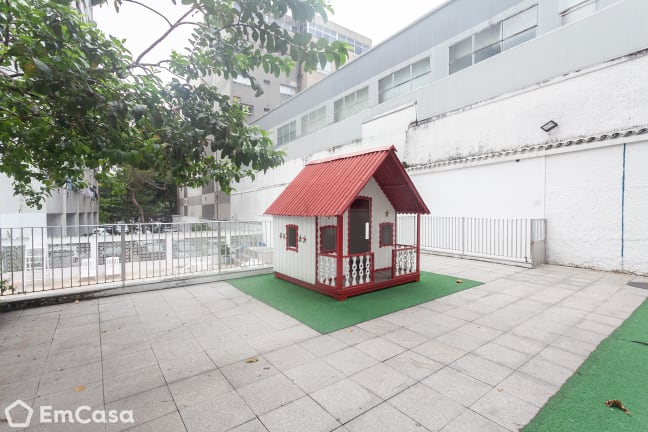 Imagem do imóvel ID-37888 na Rua das Laranjeiras, Laranjeiras, Rio de Janeiro - RJ