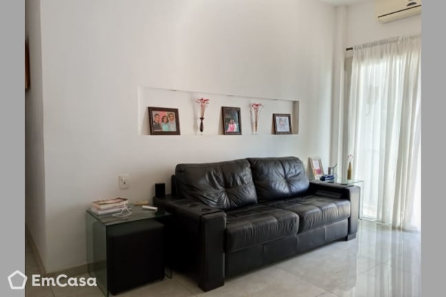 Imagem do imóvel ID-42132 na Rua Ribeiro Guimarães, Vila Isabel, Rio de Janeiro - RJ