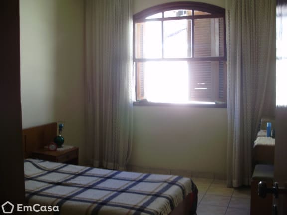 Imagem do imóvel ID-38432 na Rua Campo Largo, Vila Bertioga, São Paulo - SP