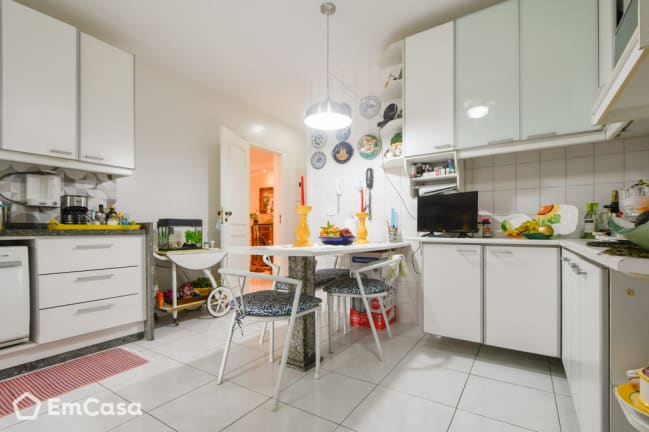 Imagem do imóvel ID-32709 na Rua Fernandes Figueira, Tijuca, Rio de Janeiro - RJ