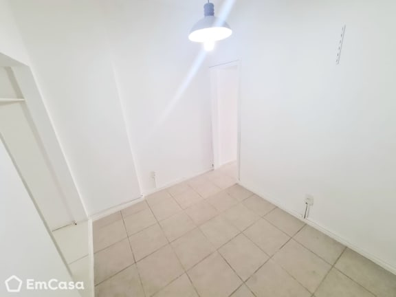 Imagem do imóvel ID-32889 na Avenida Nossa Senhora de Copacabana, Copacabana, Rio de Janeiro - RJ