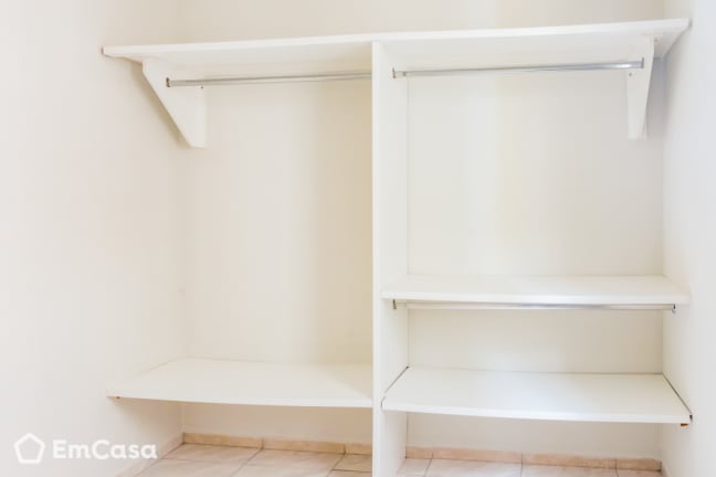 Imagem do imóvel ID-28763 na Avenida Jorge Zarur, Vila Ema, São José dos Campos - SP
