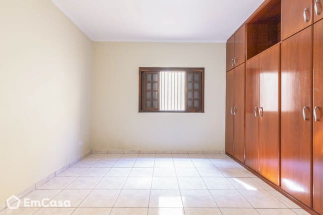 Imagem do imóvel ID-32699 na Avenida Vinte e Três de Maio, Vila Maria, São José dos Campos - SP