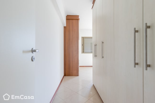 Imagem do imóvel ID-32707 na Rua Pedro de Toledo, Vila Adyana, São José dos Campos - SP