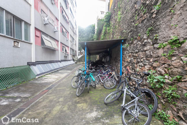 Imagem do imóvel ID-37888 na Rua das Laranjeiras, Laranjeiras, Rio de Janeiro - RJ
